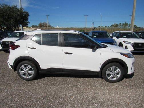 Fresh Powder 2025 Nissan Kicks Play S