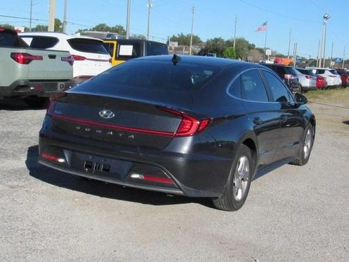 2022 Hyundai SONATA SE
