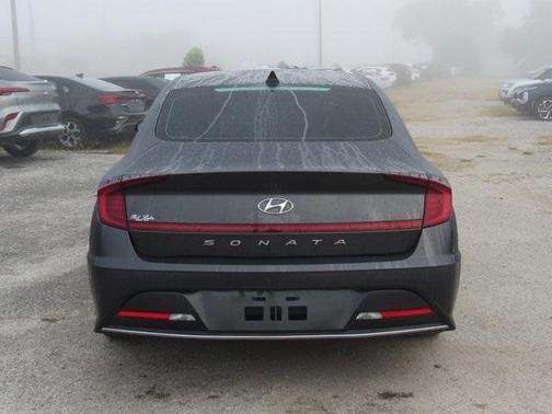 2022 Hyundai SONATA SE