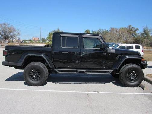 2024 Jeep Gladiator Sport