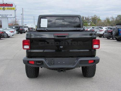 2024 Jeep Gladiator Sport