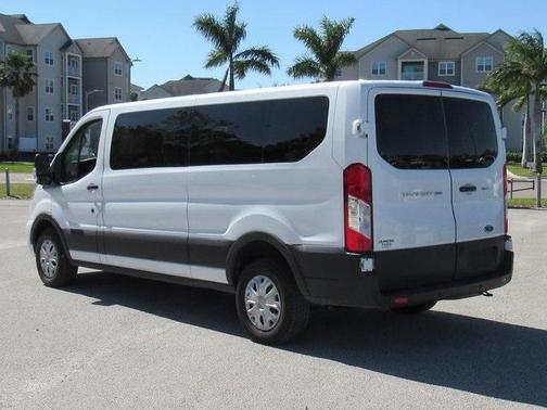 2022 Ford Transit-350 XLT