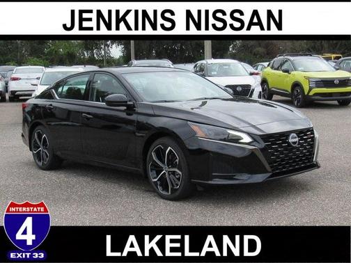 2025 Nissan Altima SR