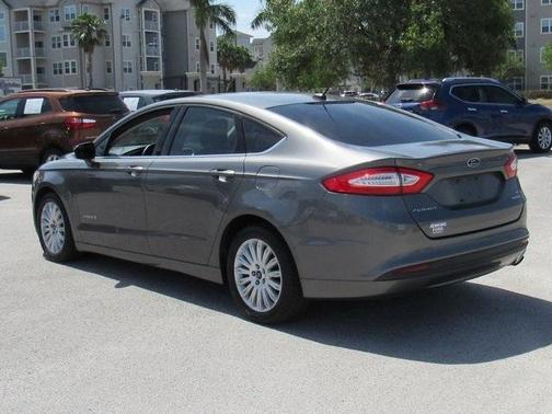 2014 Ford Fusion Hybrid SE