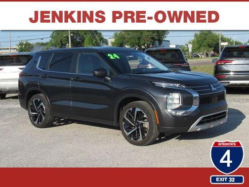 2024 Mitsubishi Outlander SE