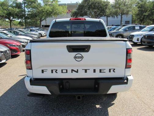 Glacier White 2026 Nissan Frontier SV