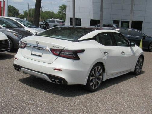 2023 Nissan Maxima Platinum