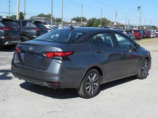 2023 Nissan Versa 1.6 SV