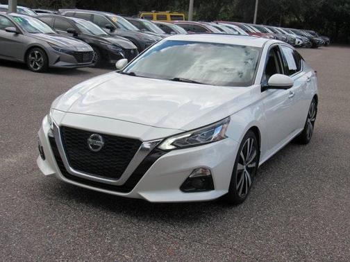 2020 Nissan Altima 2.0 Platinum