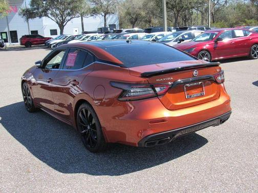 2021 Nissan Maxima SR