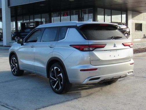 2024 Mitsubishi Outlander SEL