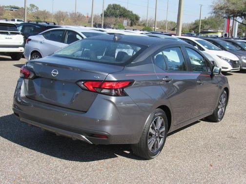 2023 Nissan Versa 1.6 SV