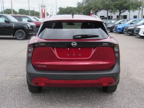 2026 Nissan Kicks SV