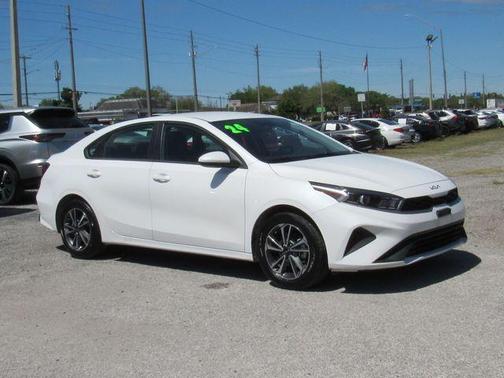 2024 Kia Forte LXS