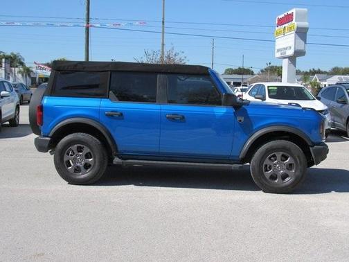 2023 Ford Bronco 