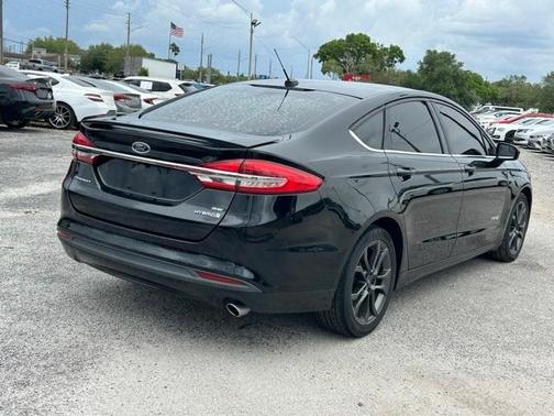 2018 Ford Fusion Hybrid SE