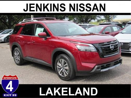 2025 Nissan Pathfinder SL