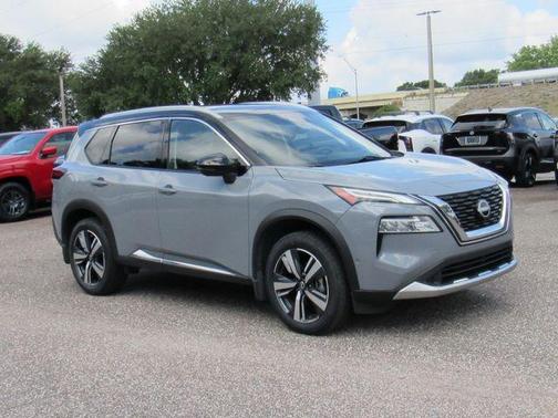 2 Tone Gray / Black Roof 2023 Nissan Rogue Platinum
