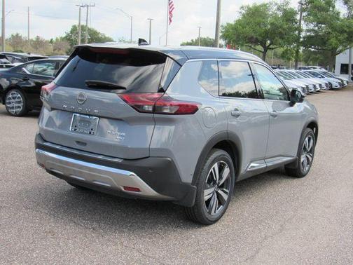 2 Tone Gray / Black Roof 2023 Nissan Rogue Platinum
