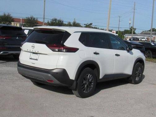 2022 Nissan Rogue S