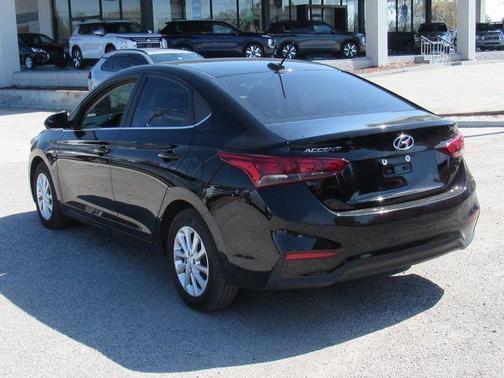 2022 Hyundai Accent SEL