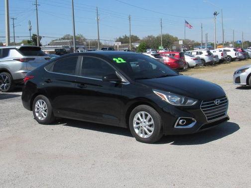 2022 Hyundai Accent SEL