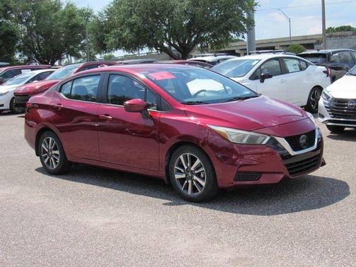 Scarlet Ember 2020 Nissan Versa 1.6 SV