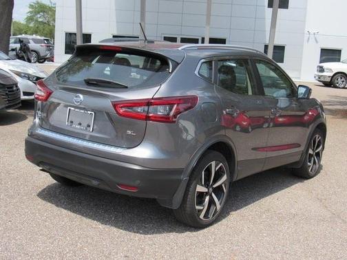 2022 Nissan Rogue Sport SL