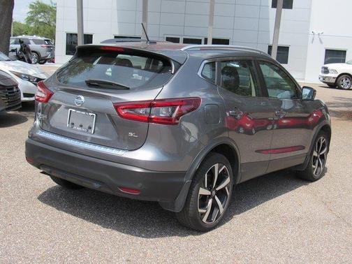2022 Nissan Rogue Sport SL