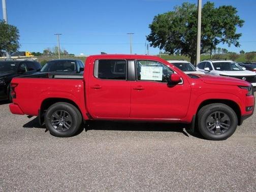 2025 Nissan Frontier SV