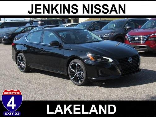 2025 Nissan Altima SR