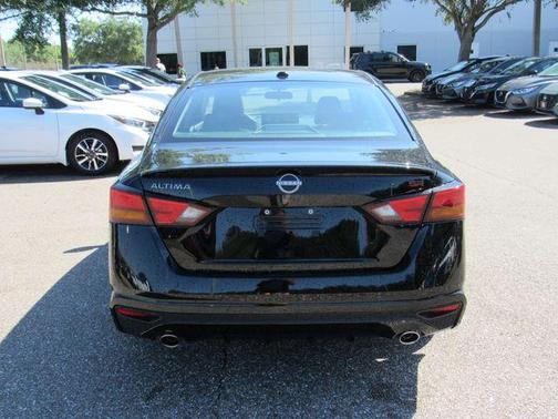 Black 2026 Nissan Altima 2.5 SR