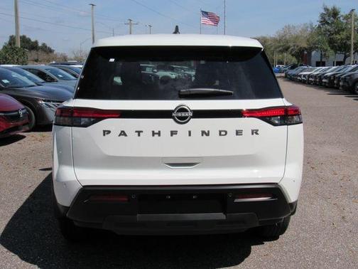 2026 Nissan Pathfinder S