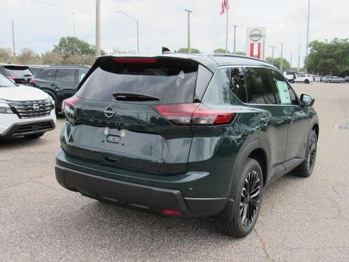 Obsidian Green 2026 Nissan Rogue Dark Armor