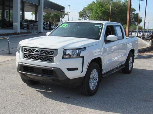 Glacier White 2022 Nissan Frontier SV