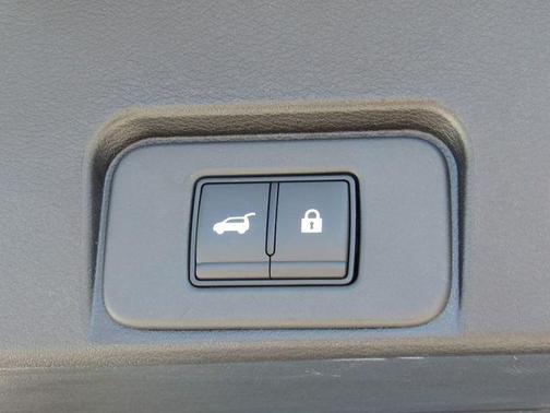 Deep Ocean Blue 2025 Nissan Rogue SL