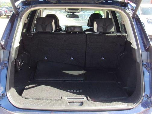 Deep Ocean Blue 2025 Nissan Rogue SL