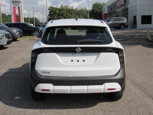 2026 Nissan Kicks S
