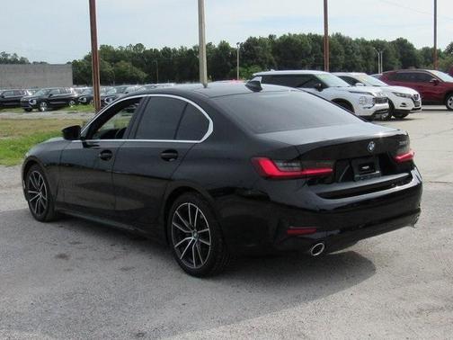 2022 BMW 330 i