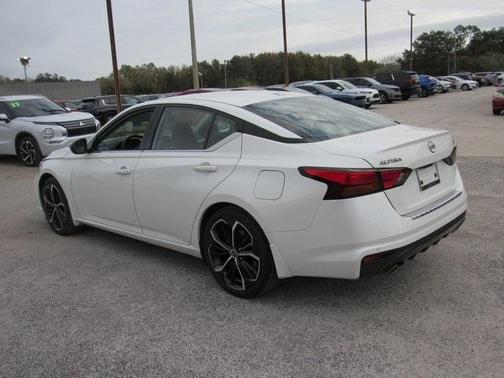 2023 Nissan Altima 2.5 SR