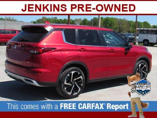 2023 Mitsubishi Outlander SE