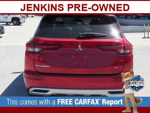 2023 Mitsubishi Outlander SE