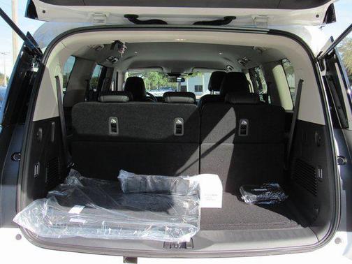 2026 Nissan Armada SV