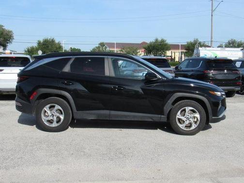 Black Pearl 2024 Hyundai TUCSON SEL