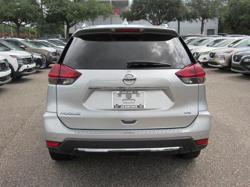 2020 Nissan Rogue SV