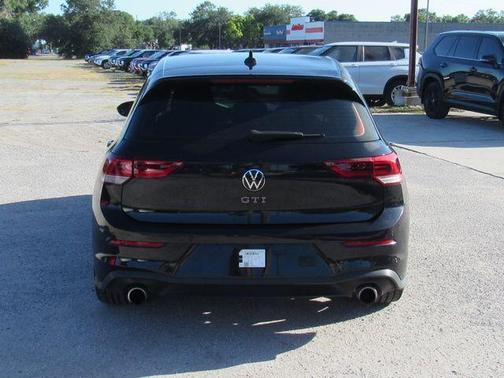 Deep Black Pearl Effect 2022 Volkswagen Golf GTI 2.0T SE