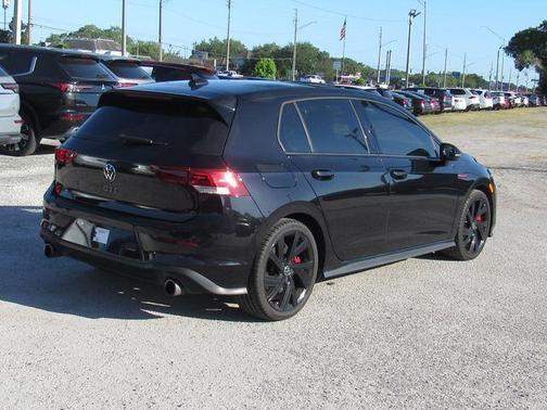 Deep Black Pearl Effect 2022 Volkswagen Golf GTI 2.0T SE