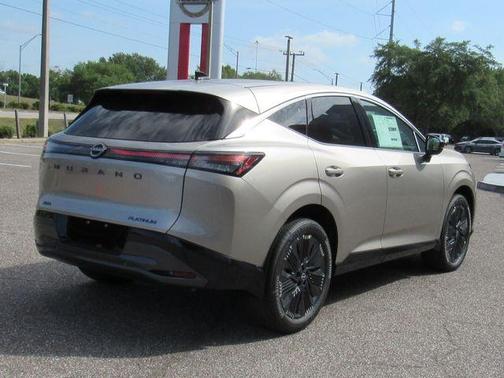 Champagne Silve 2026 Nissan Murano Platinum