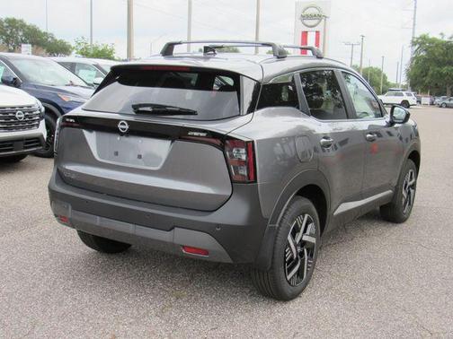 Gun Metallic 2026 Nissan Kicks SV