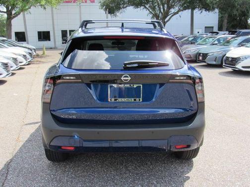 Deep Blue Pearl 2025 Nissan Kicks SV